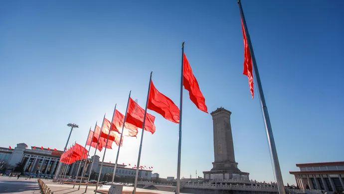 尹弘在财政部江西监管局和省税务局调研